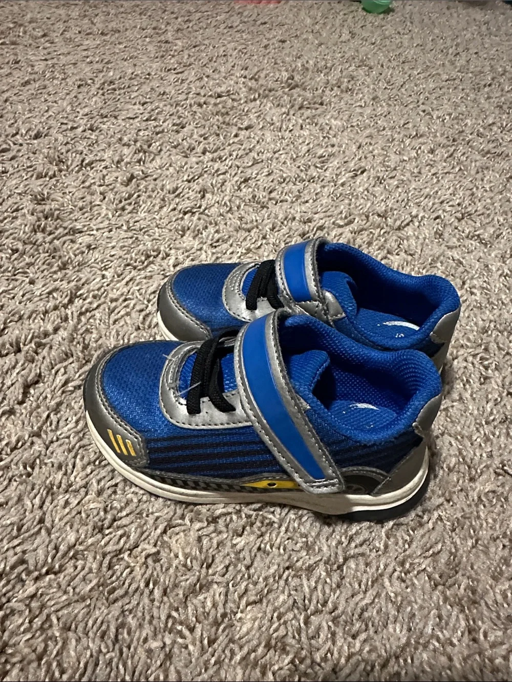 Stride Rite Light Up Sneakers